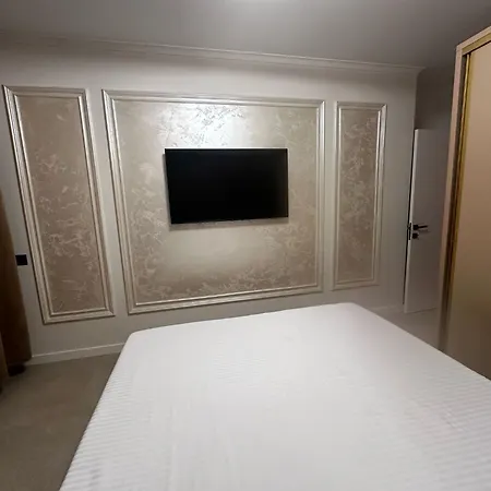 Matei Odyssey Apartment *